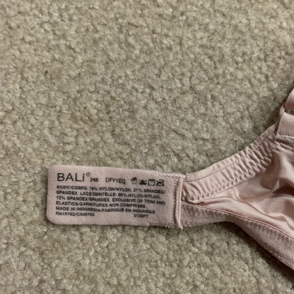 Two wireless, mastectomy bras - Picture 4 of 4